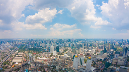 Obraz premium View of Bangkok City with clouds