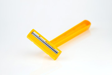 Yellow razor