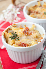 Baked Macaroni and Cheese with ham and dried tomatoes