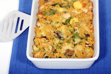 Couscousauflauf mit Gemüse und Hühnchen