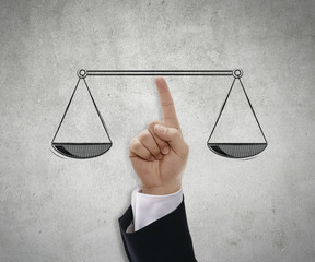 Hand balance a libra