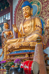 Fototapeta na wymiar Buddha in Temple