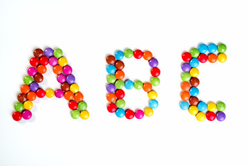 ABC aus Bonbons