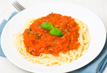 Spaghetti whit tomato sauce