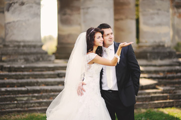 Weddiing couple portrait