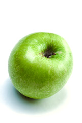 Green apple isolaed on white