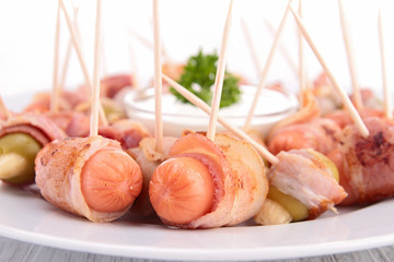 bacon wrapped appetizer