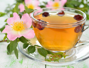 Tea with rosehip