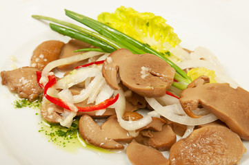 Marinated sliced mushrooms