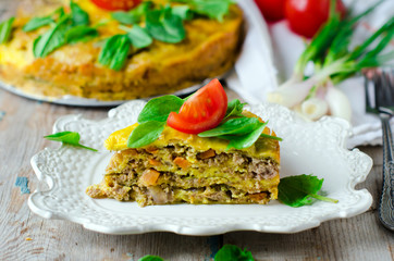 Meat pie with spinach
