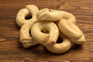 Taralli e pomodori secchi
