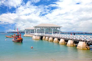 Fototapeta na wymiar White bridge sea Sichang island Thailand