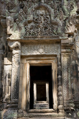 Fototapeta na wymiar ENtrance to a temple in Angkor, Siem Reap, Cambodia
