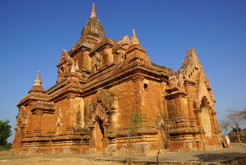 Fototapeta na wymiar Starożytne świątynie w Bagan, Myanmar
