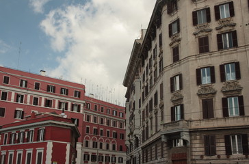 Roma. facciata di immobile urbano