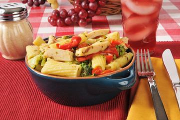 Chicken and broccoli on rigatoni