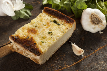 Homemade Crunchy Garlic Bread
