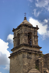 Fototapeta na wymiar Hiszpańska misja stary Texas Dzwonnicy