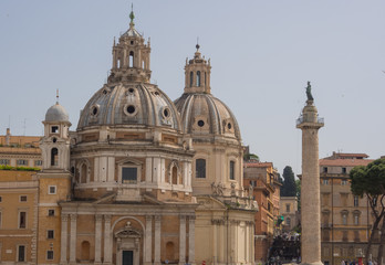 Fototapeta na wymiar Roma, la colonna Traiana e Santa Maria di Loreto