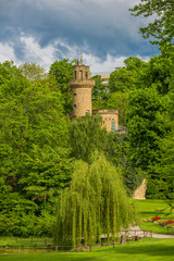 Trauerweide vor Märchenschloss - Schlossgarten Ludwigsburg