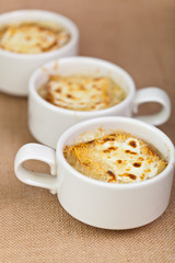 French onion gratin soup