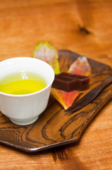 日本茶とようかん