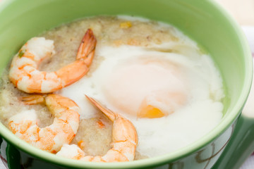Instant rice porridge with shrimps and soft-boiled egg