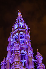 Fototapeta na wymiar Night view of the ancient Town Hall in Grand Place, Brussels,