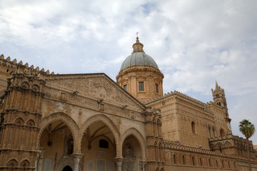Fototapeta na wymiar Cathedral of Palermo. Sicilia, Italy