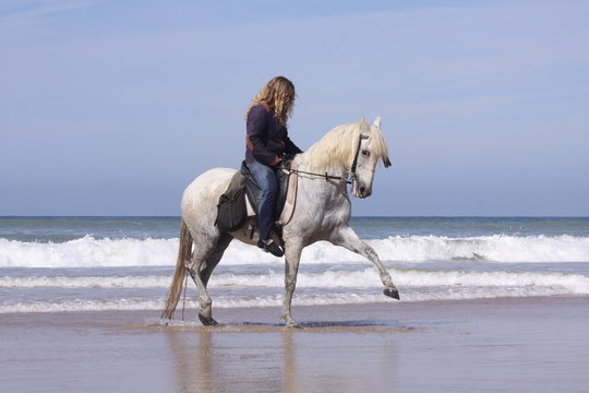 spanischer schritt am strand