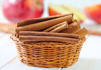 apples and cinnamon