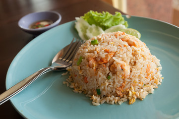 Fried rice with shrimp.