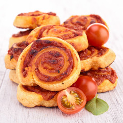 tomato cheese pinwheel