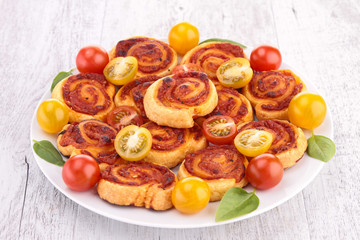 tomato cheese pinwheel