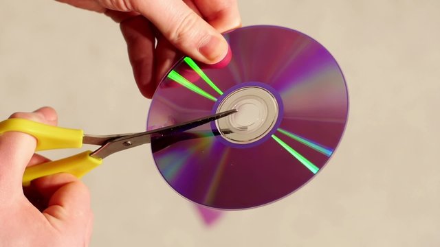 Cut CD or DVD