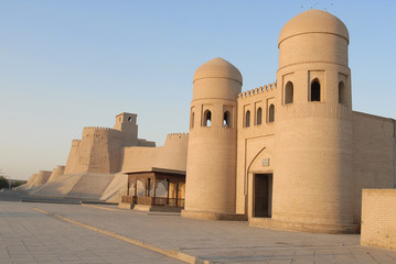 Vue des remparts de Itchan Kala à Khiva.