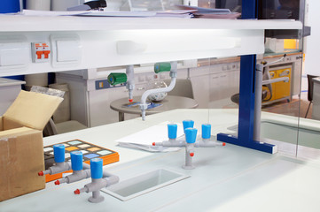 Equipment of a chemical laboratory