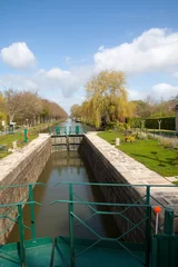 Sur le canal de Nantes à Brest à Malestroit