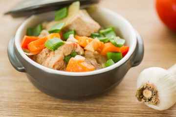 braised pork with vegetables