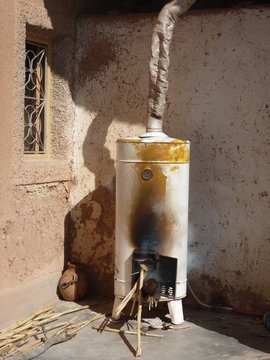 chauffe eau &agrave; bois
