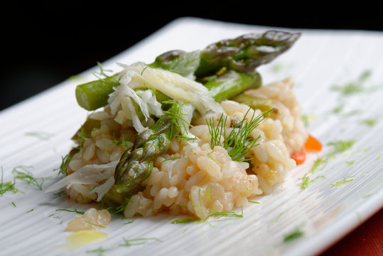 Vegetarian Risotto with asparagus and Parmesan cheese