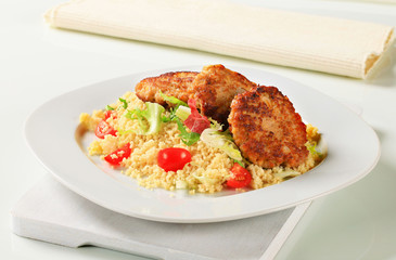 Veggie burgers with couscous