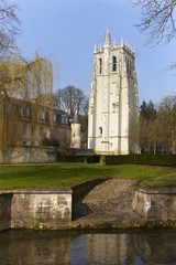 abbaye du bec hellouin en normandie