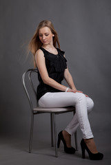 Naklejka premium young woman in studio