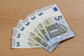 Neue 5 Euro Scheine