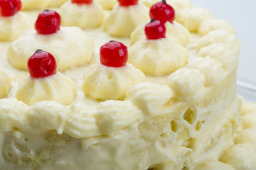 Cake with berries