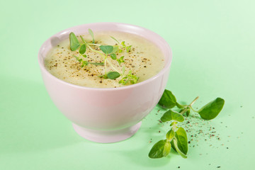 Fresh Bowl Cauliflower and Broccoli Soup