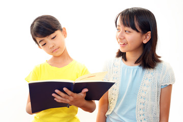 Fototapeta premium 勉強に励む女の子