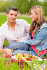 picnic couple