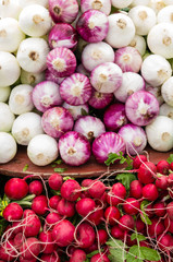 Red onions at the market